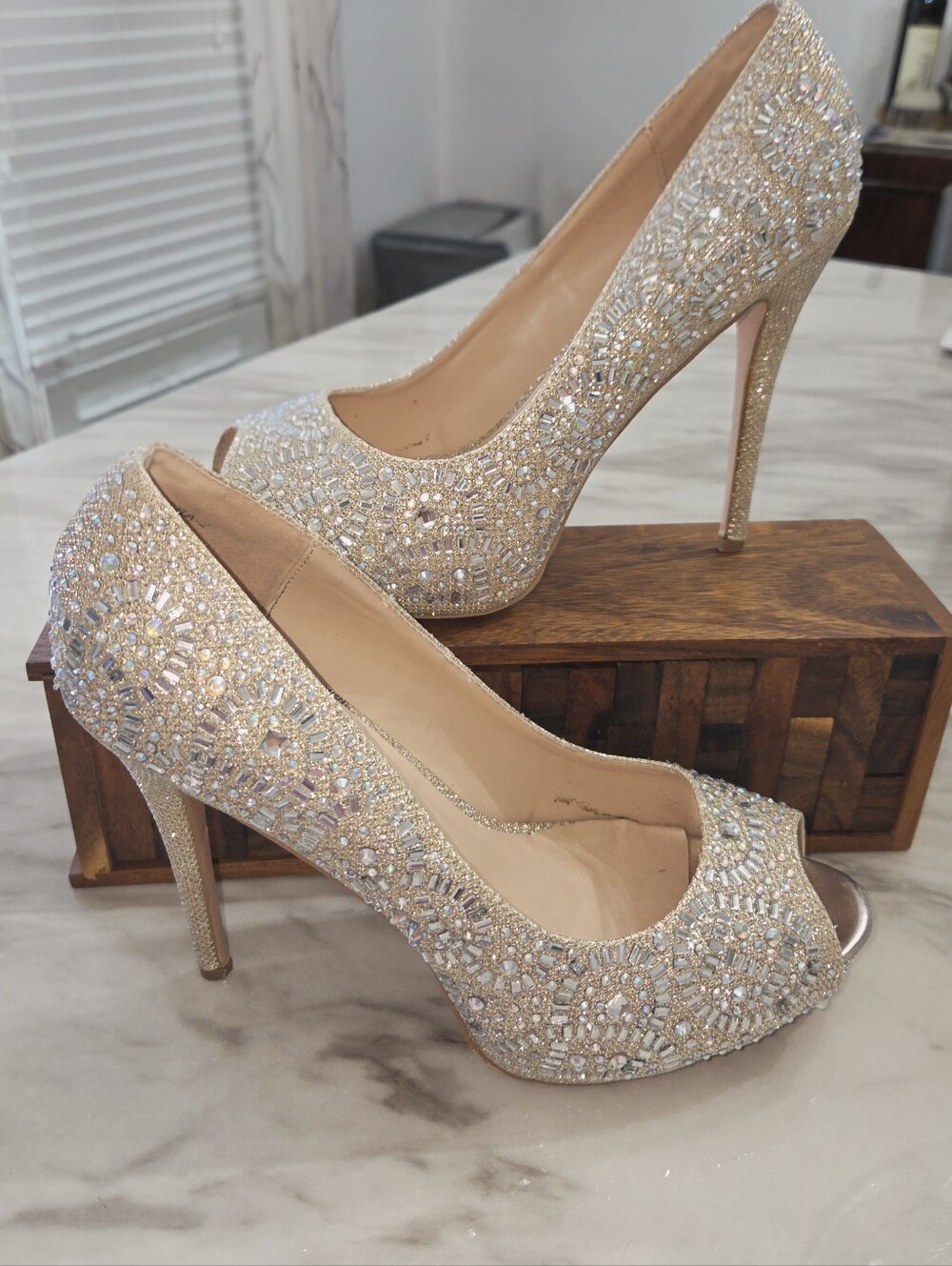 Lauren Lorraine Pumps Champagne & Rhinestone |SZ 10| Weddings, Special Occasions